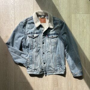 Levi’s DENIM SHERPA TRUCKER JACKET
